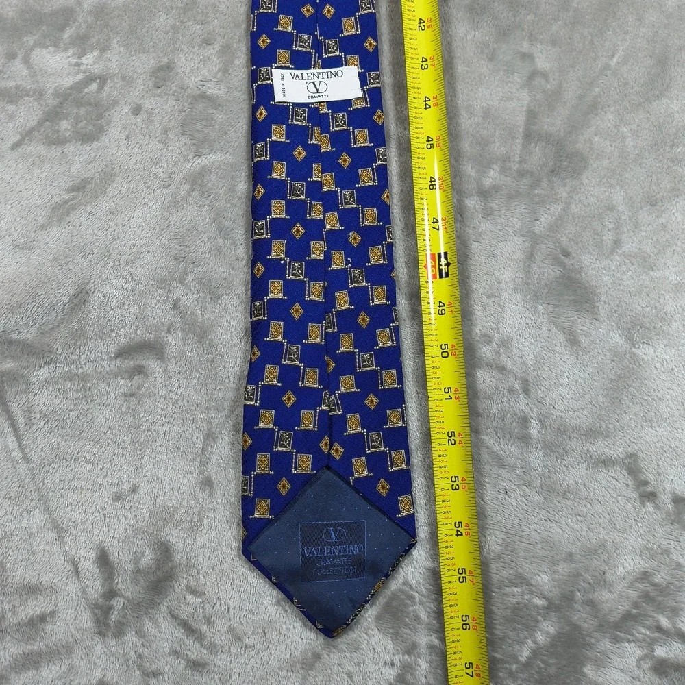 Vintage Valentino Cravatte Neck Tie Men Floral Geometric Silk Made Italy 56x3.75